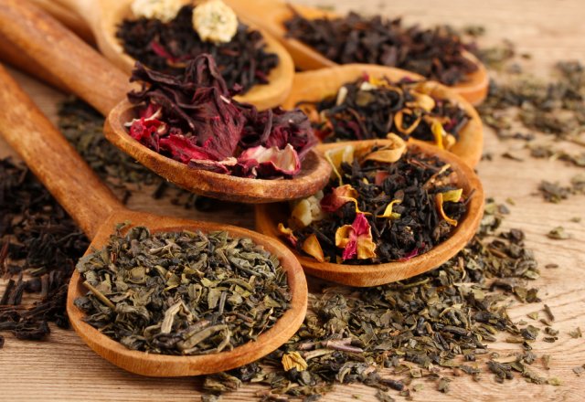 The Best Herbal Teas for the Winter Flu Season 