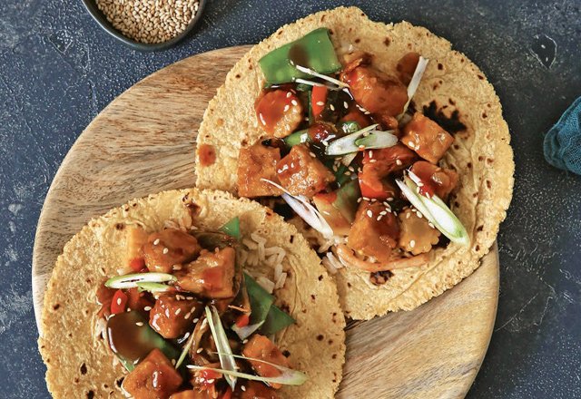 Teriyaki tempeh tacos